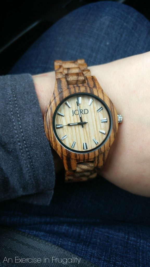 JORD Wood Watches make a fabulous graduation gift idea. Perfect for any college or workplace bound graduate!